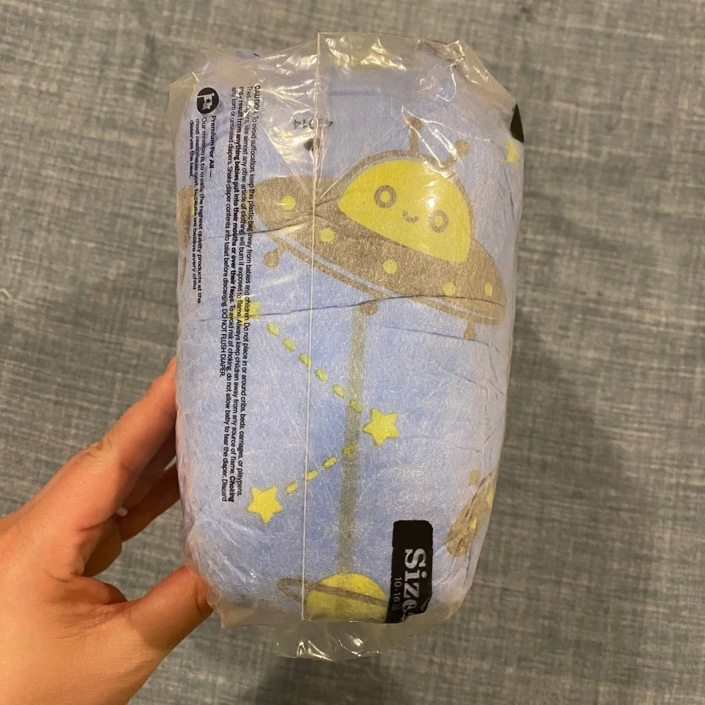 Hello Bello Premium Diapers Size 2 Jumbo Pack 30 Count Space UFO Print 10-16 lbs